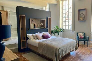 پانسیون Suite Avec Spa Quartier Cathédrale