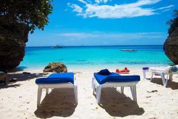 酒店 Balinghai Beach Resort