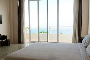 Tanawin Resort And Luxury Apartments