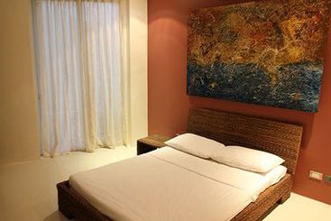 Tanawin Resort And Luxury Apartments