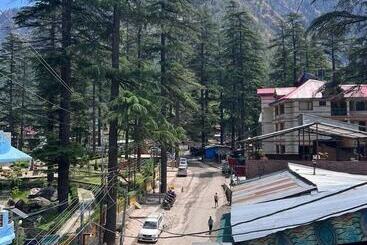 هتل Little Italy Inn