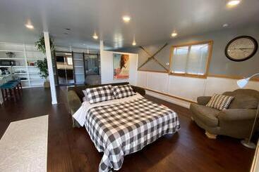 پانسیون Roof Top Stay, King Size Bed, Views Of Loveland