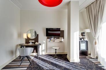 هتل Mercure Rostovondon Center