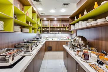هتل Mercure Rostovondon Center