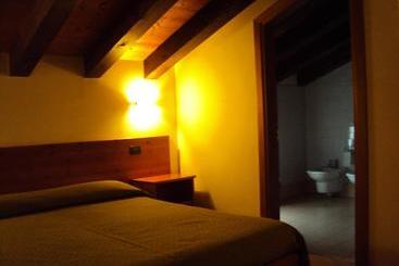 هتل روستایی Agriturismo Sant' Anna