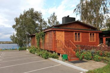 Novy Bereg Hotel Yacht Club