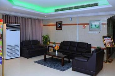 Royal Palace  Apartment Previously Tulip Inn