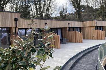 בית מלון כפרי Berry Head