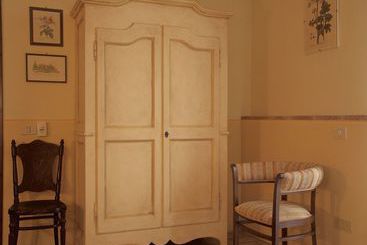 هتل Agriturismo Le Due Torri Ponte Pazienza