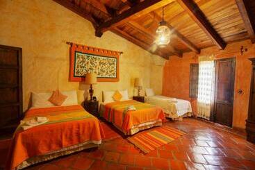 بنسيون Casona De Manzano