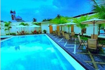 The Aliga Hotel