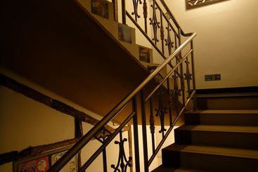 هتل Dengba Hostel Mt. Emei