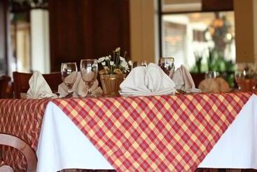 استراحتگاه Royal Hotel And Villa Batu