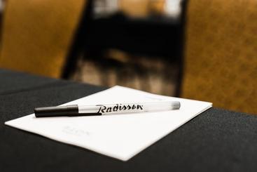 هتل Radisson  Denver Aurora