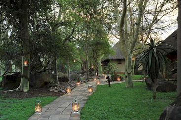 هتل Thornybush Waterside Lodge