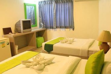 هتل Twin Inn