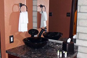 مُتل Greystone Inn