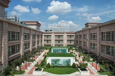 هتل Classical Plaza