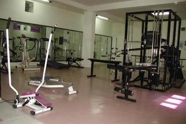 Velan Hotel Greenfields
