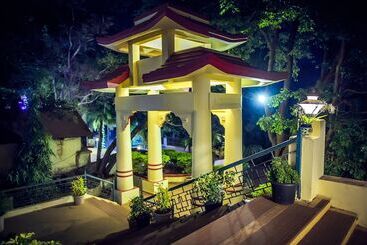 فندق Adamo The Resort