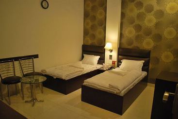 هتل Arina Inn