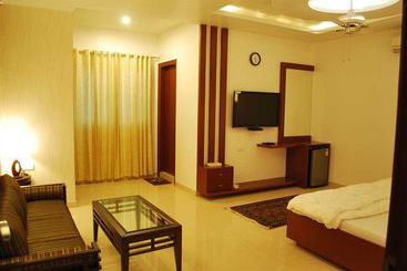 هتل Arina Inn