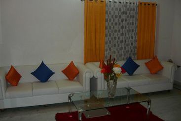 فندق Humsika Inn