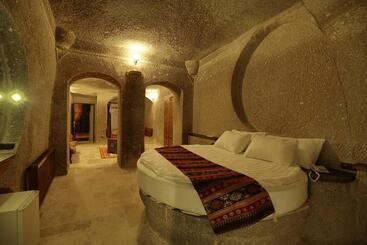 پانسیون Grand Cave Suites
