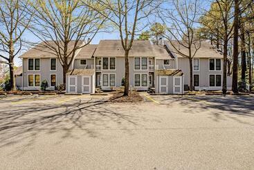 هتل Sea Colony  3003c West Lake Ct