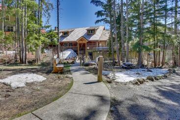 호텔 The Chefs Chalet At Collins Lake
