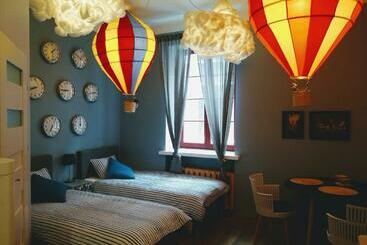 ベッドアンドブレックファースト Sztukmistrz Magician Art Rooms