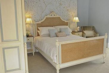 تختخواب و صبحانه The Old Vicarage