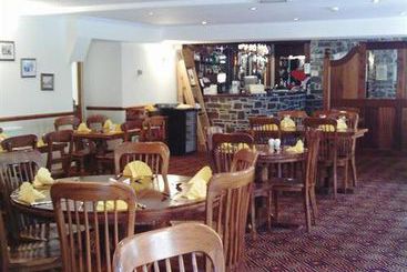 هتل The Hollybrook Country Inn