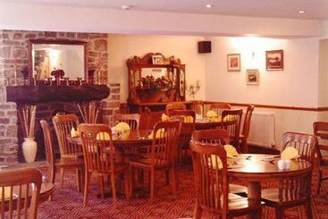 هتل The Hollybrook Country Inn