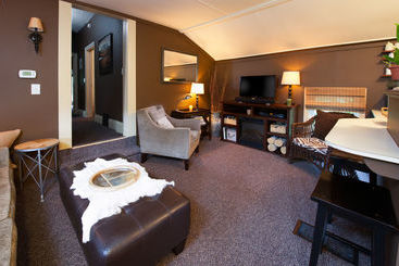 تختخواب و صبحانه Kara S Kottages @ W. Main St