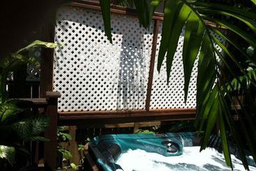 پانسیون The Beach Bungalow