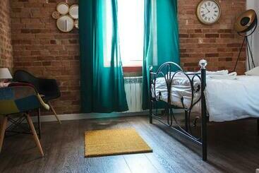Bed and Breakfast Leon S Rooms