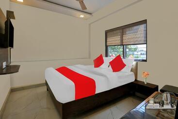 호텔 O Nandi Palace Lodging And Boarding