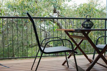 تختخواب و صبحانه Hideaway Haven