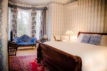 مبيت وإفطار Queen Anne Inn