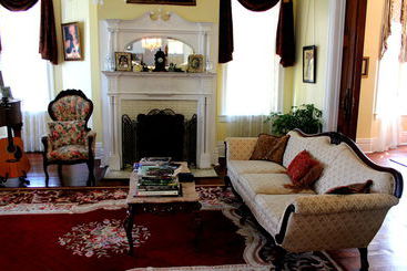 Bisland House Bed And Breakfast