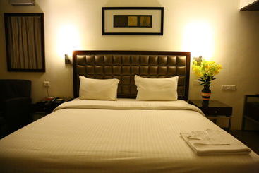 هتل Anand Regency