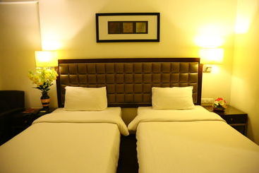 هتل Anand Regency