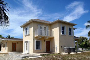 هتل Spotts Beach Houses