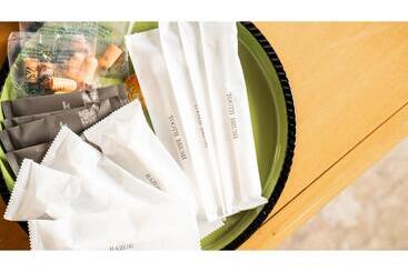 בית מלון כפרי Fan! Aburatsu Sports Bar & Hostel  Vacation Stay 78451v