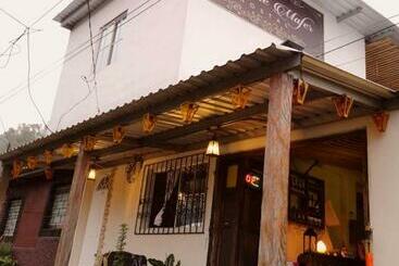 Пансион Casa De Mafer, Hostal, Arte Y Café