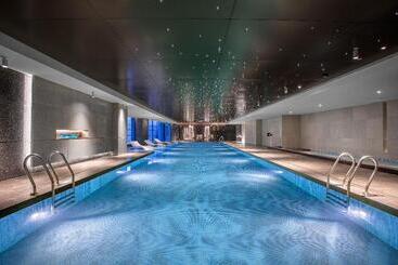 Отель Crowne Plaza Ya An