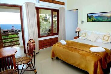 فندق Dr Nisha S Vedic Remedies