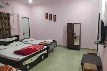Отель Vrundavan Resort, Narmada