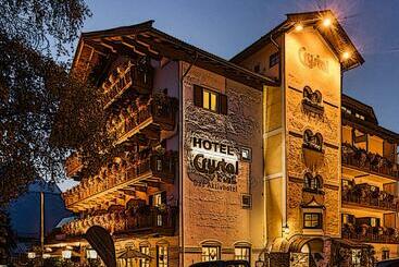 ホテル Crystal   Kitzhorn Suites